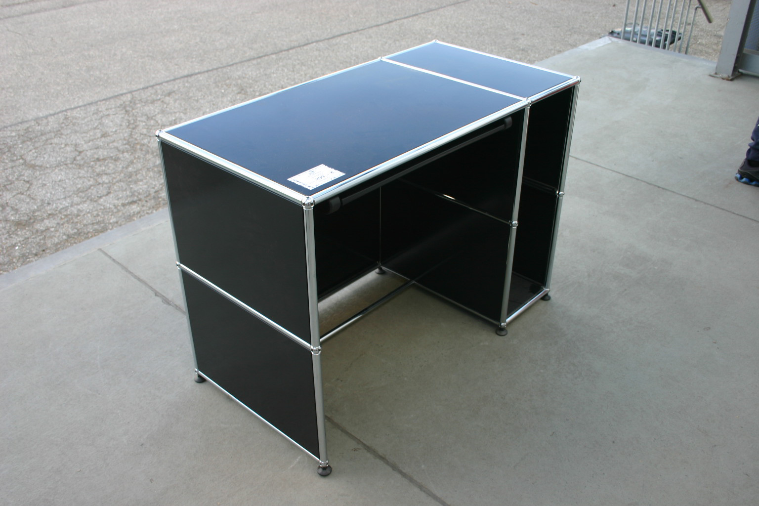Computertisch In Schwarz Von Usm Haller