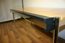 Kabelkanal für 150 cm breiten Tisch von USM Haller